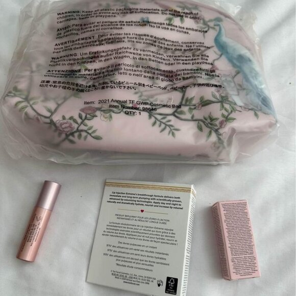 Too faced Set of 4 items. Lip plumper, mascara, primer, makeup bag - Picture 2 of 2